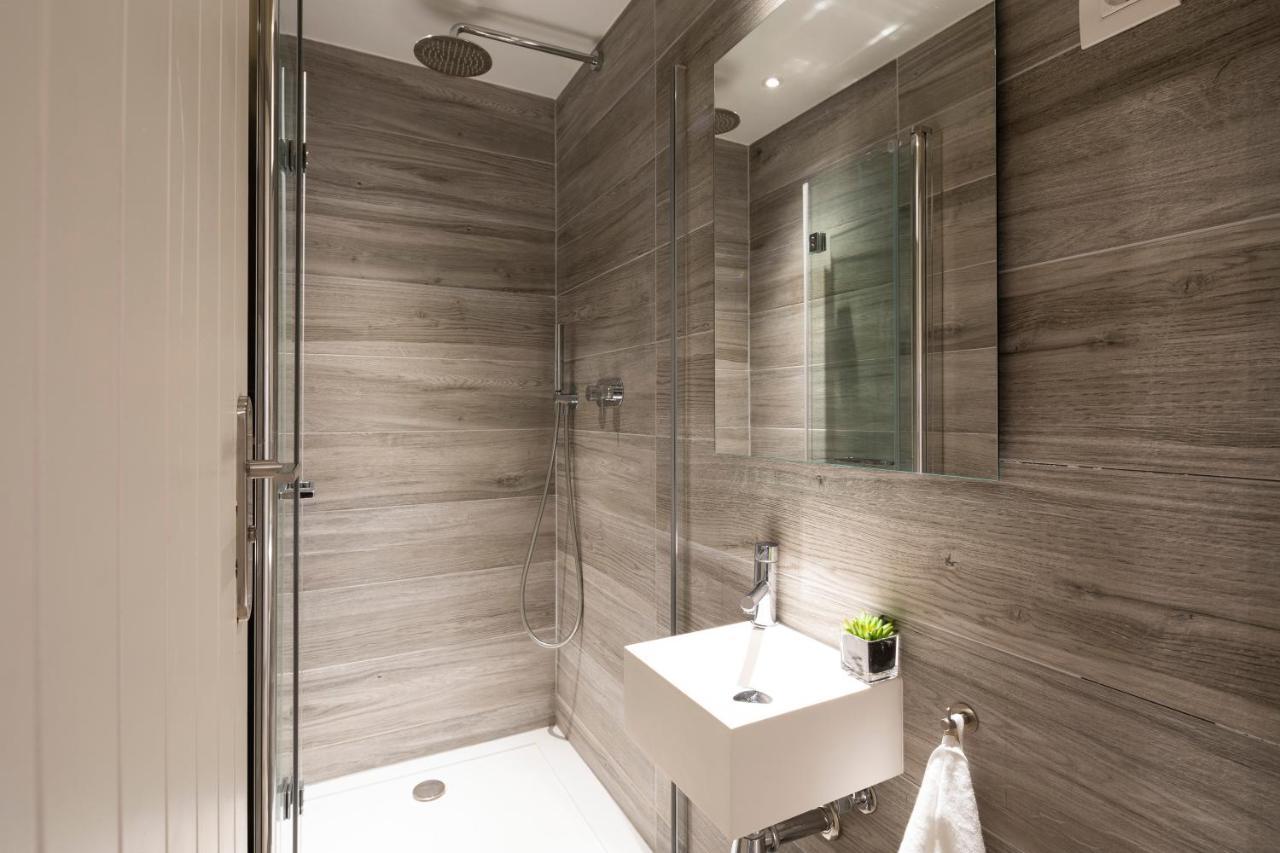 Chic Gran Via Apartment Барселона Екстериор снимка