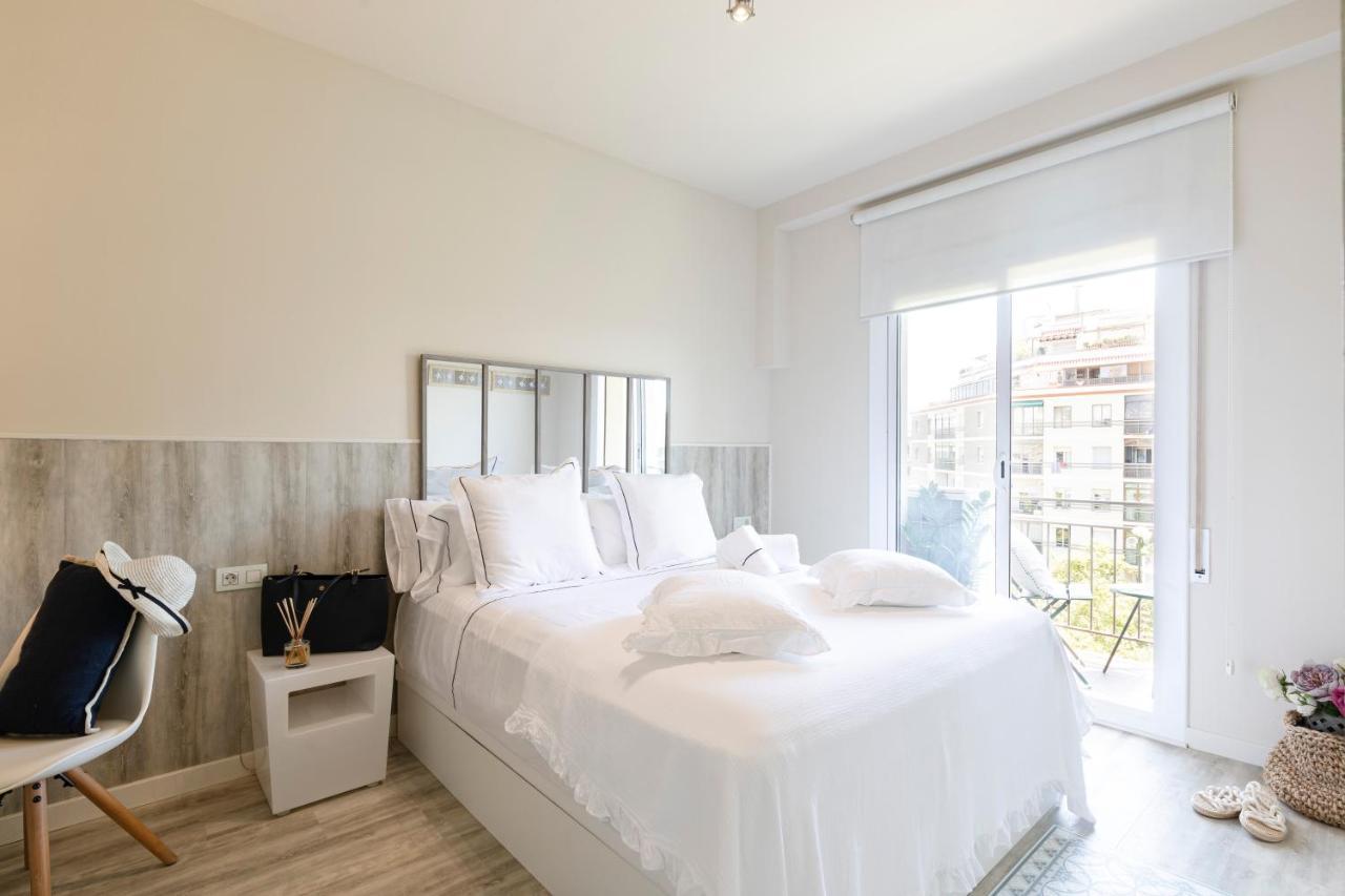Chic Gran Via Apartment Барселона Екстериор снимка
